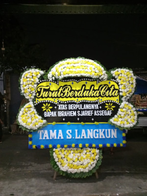 Papan Bunga Duka di Kutajaya