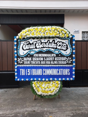 Papan Bunga Duka di Kutajaya
